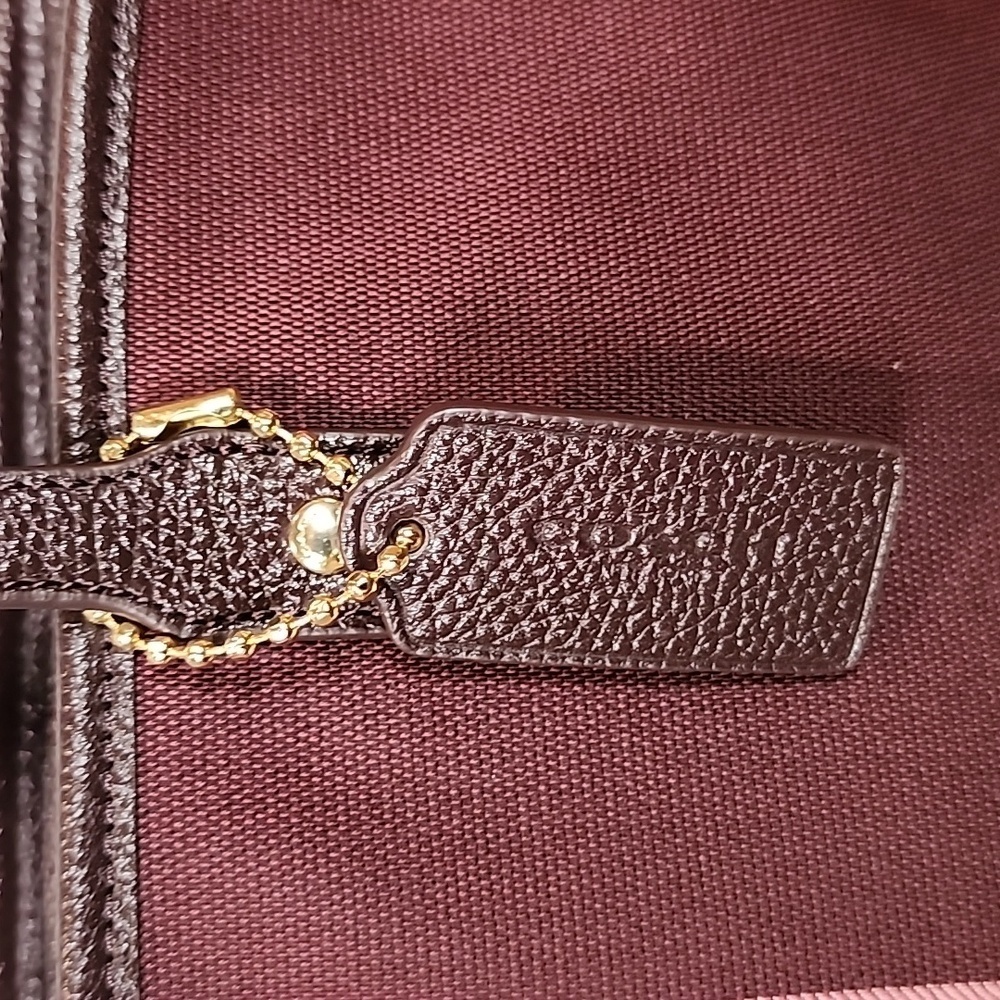 NWT Coach City Zip Tote Bag With Horse And Carriage - Picture 4 of 16